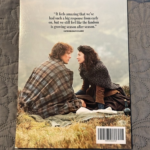 Outlander The Complete Guide - Picture 2 of 4